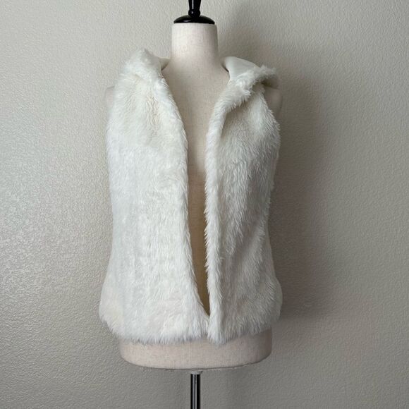 Rol White Faux Fur Sleeveless Open Front Hoodie Vest - Picture 1 of 10